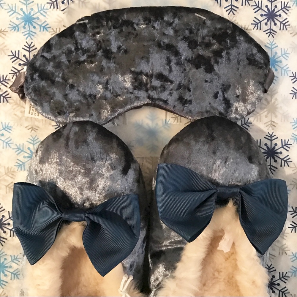LC slippers and night time eye cover size M